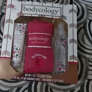 Bodycology warm & cozy socks gift set